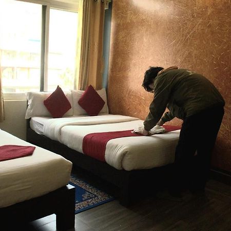 Hotel Old Durbar ポカラ エクステリア 写真
