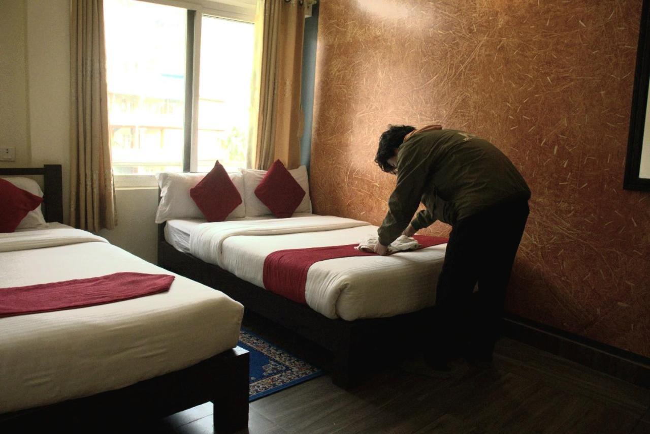 Hotel Old Durbar ポカラ エクステリア 写真